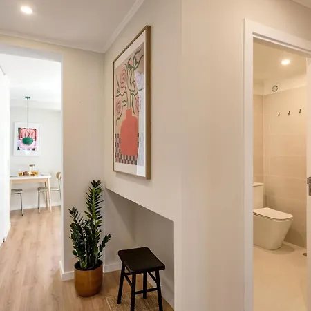 Stunning Views | Chic リスボン